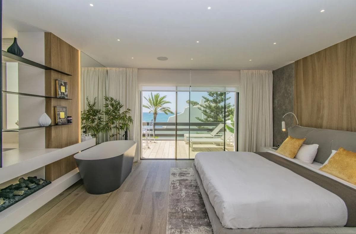 Venta de chalet independiente en Barrio Las Lomas de Río Verde, Marbella
photo 3