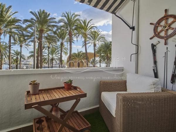 Piso en venta en Barrio Centro Tradicional, Alicante / Alacant thumbnail 2