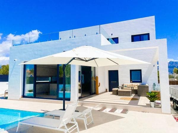 Detached villa for sale in Avenida Pla de Figuereta, La Nucia photo 1