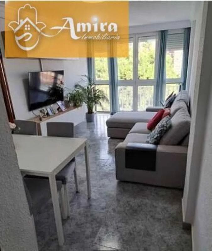 Venta de piso en Calle Sargento Crooke López s/n, Málaga
photo 3