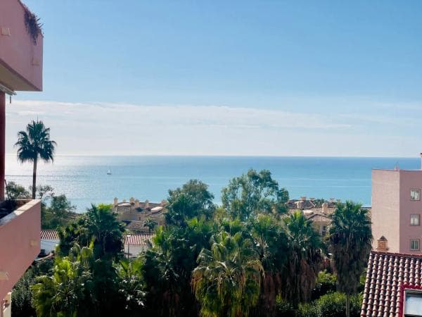 Apartment for sale in Barrio Zona Centro Comercial Torrequebrada, Benalmádena photo 1