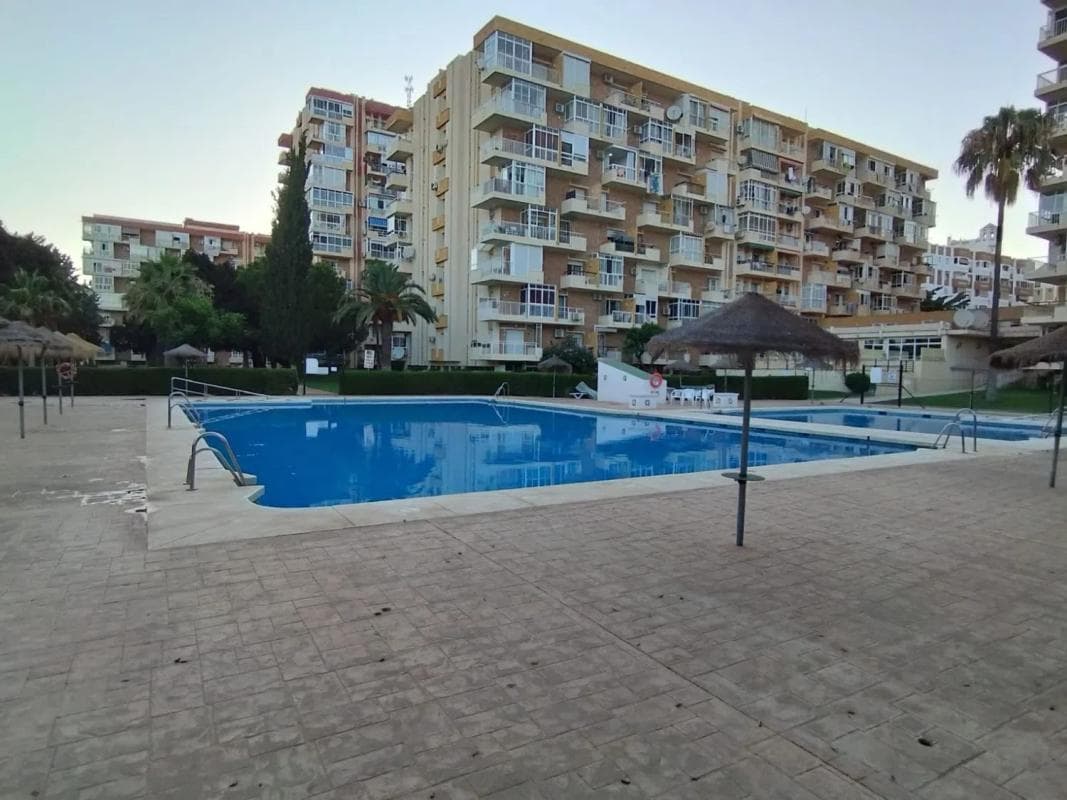 Sale of apartment in Avenida gamonal, Benalmádena
photo 2
