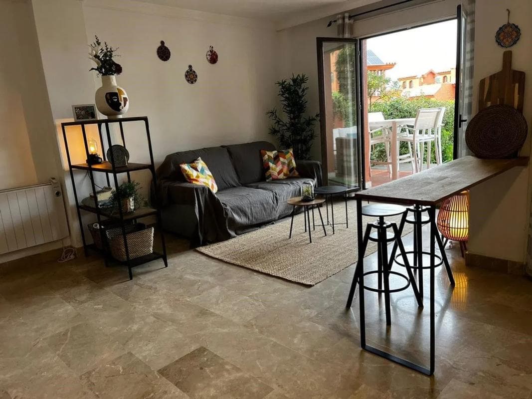 Venta de piso en Avenida Costa Galera s/n, Estepona
photo 2