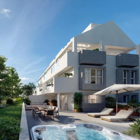 Apartment for sale in Avenida Estrella del Mar, Benalmádena photo 1