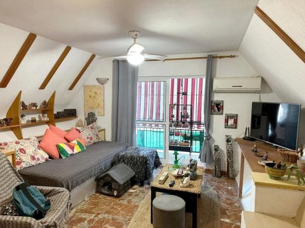 Apartment for sale in Barrio Loma de los Riscos, Torremolinos thumbnail 1