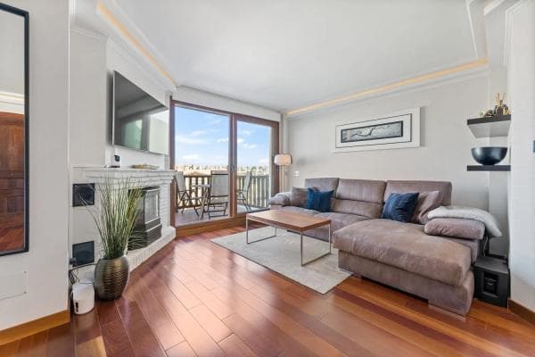 Apartment for sale in Calle La Fragata, Benalmádena photo 1