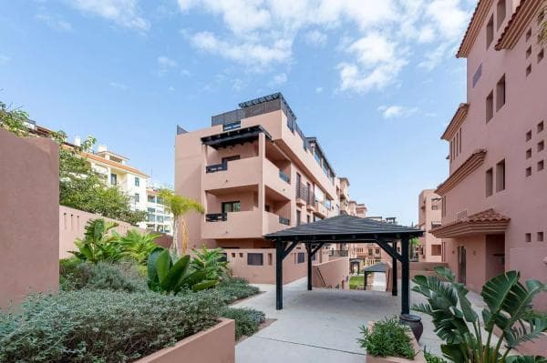 Apartment for sale in Calle Lapislázuli, Benalmádena thumbnail 1