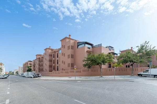 Apartment for sale in Calle Lapislázuli, Benalmádena thumbnail 2
