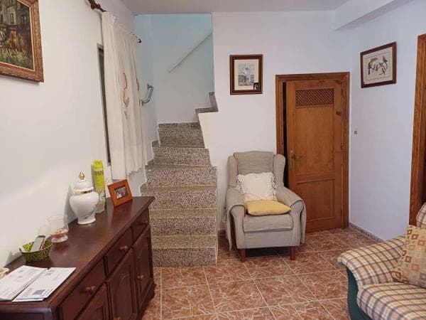 Chalet independiente en venta en Barrio Olías, Málaga photo 1