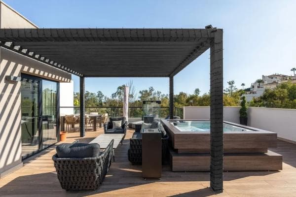 Duplex en venta en Urbanizacion N Andalucia 2G, Marbella photo 1