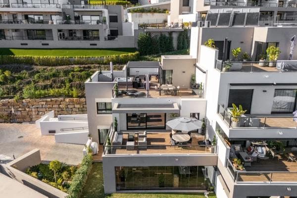 Duplex en venta en Urbanizacion N Andalucia 2G, Marbella thumbnail 1