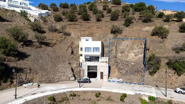 Коттедж на продажу в Gloria Fuertes, Torrox thumbnail 2