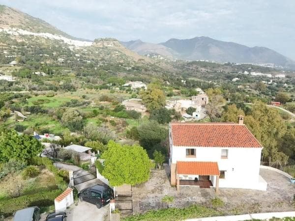 Wolnostojąca willa na sprzedaż w Valtocado - La Alquería - La Atalaya, Mijas photo 1