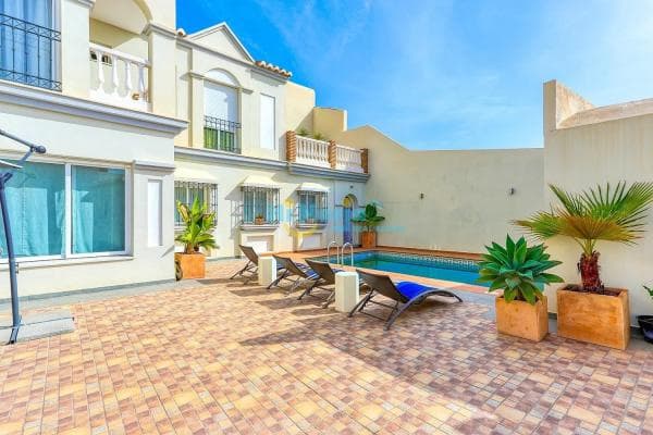 Коттедж на продажу в Camino Algarrobo - Las Arenas, Vélez-Malaga photo 1