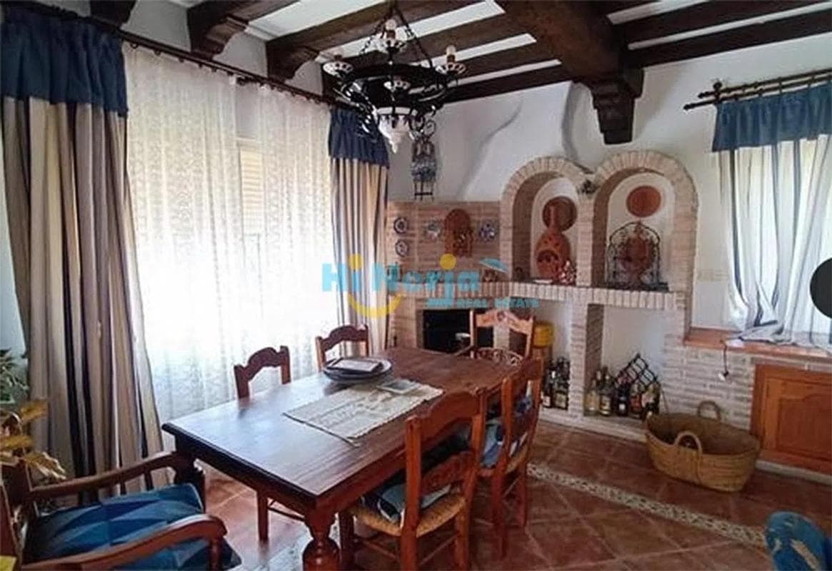 Venta de chalet independiente en Avda Pescia - Ctra de Frigiliana, Nerja
photo 5