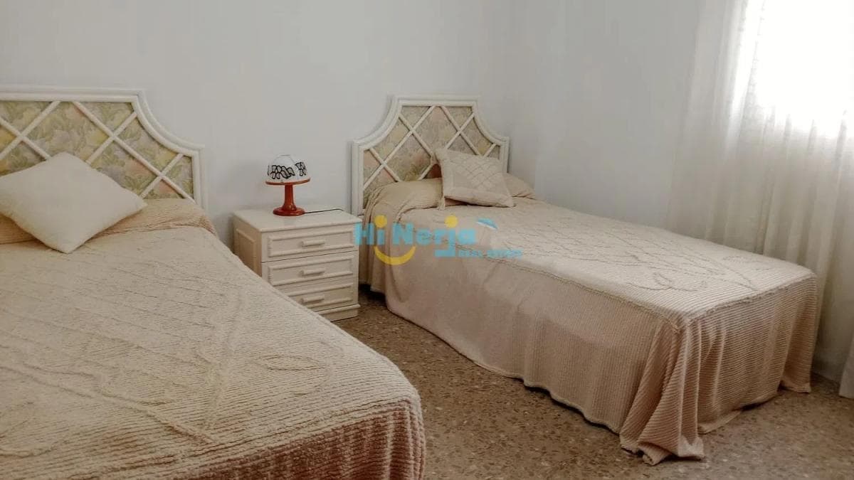 Venta de piso en Avda Pescia - Ctra de Frigiliana, Nerja
photo 3