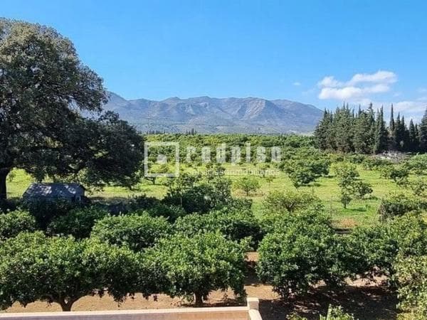 Коттедж на продажу в Pinos de Alhaurín, Alhaurín de la Torre photo 1