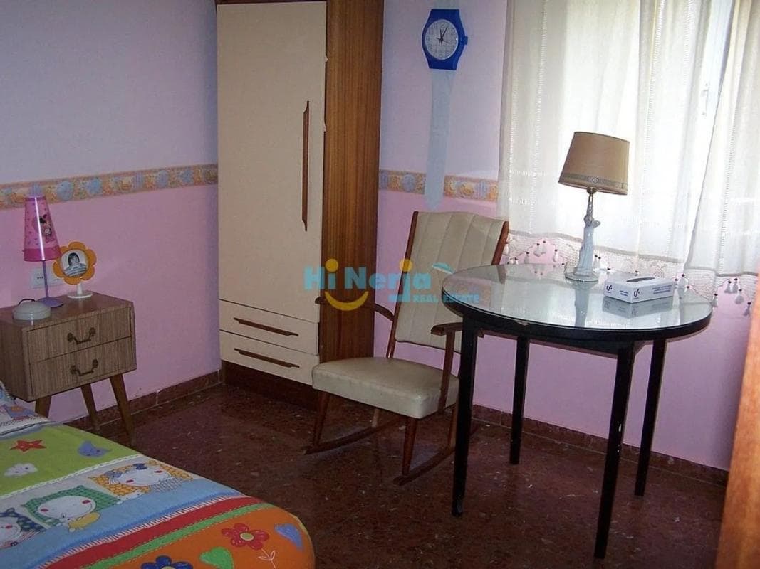 Venta de piso en Avda Pescia - Ctra de Frigiliana, Nerja
photo 2