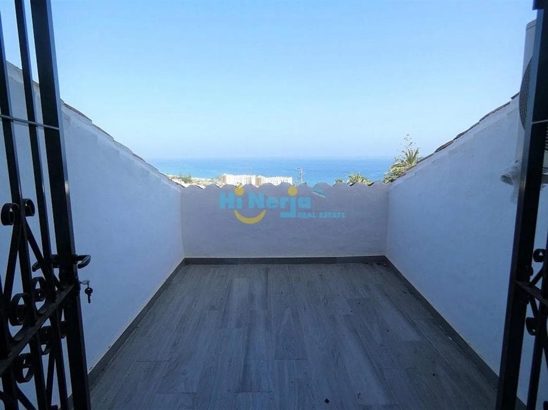 Venta de chalet independiente en Avda Pescia - Ctra de Frigiliana, Nerja
photo 5