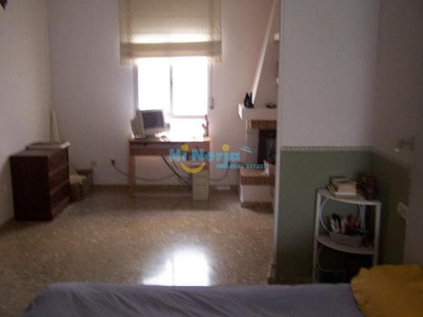 Apartment for sale in Avda Pescia - Ctra de Frigiliana, Nerja photo 1
