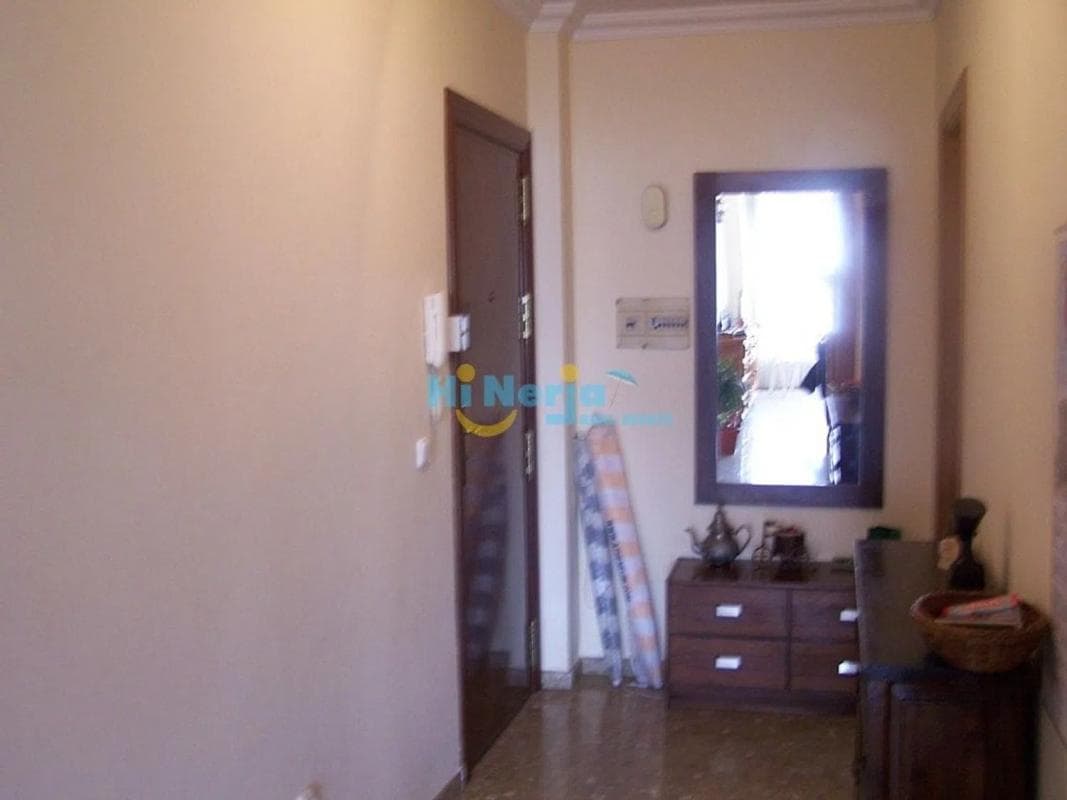 Venta de piso en Avda Pescia - Ctra de Frigiliana, Nerja
photo 5
