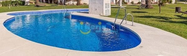 Коттедж на продажу в Avda Pescia - Ctra de Frigiliana, Nerja thumbnail 1