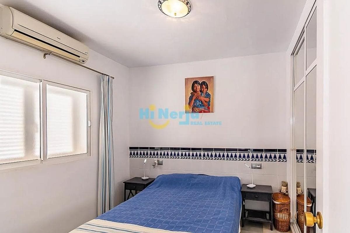 Venta de piso en Avda Pescia - Ctra de Frigiliana, Nerja
photo 2