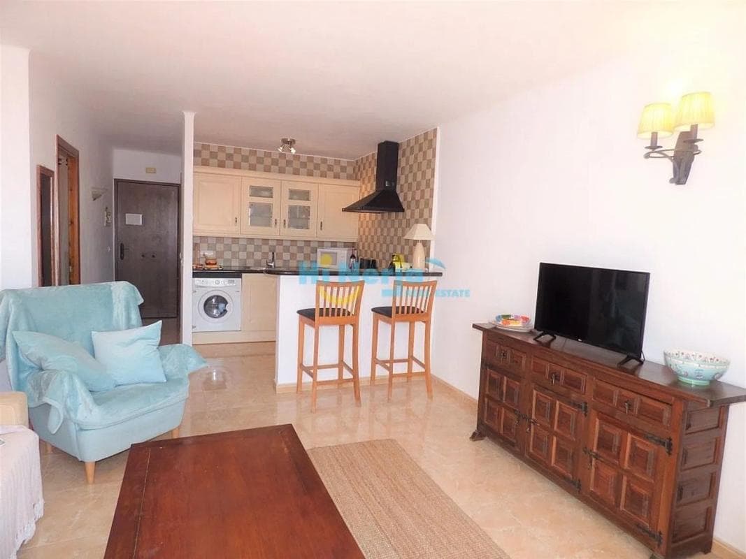 Venta de piso en Avda Pescia - Ctra de Frigiliana, Nerja
photo 4