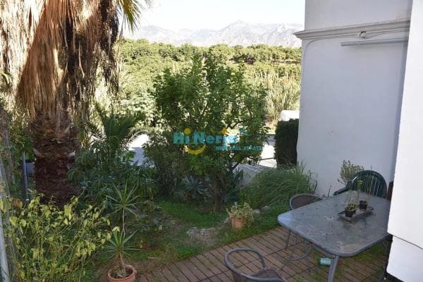 Дуплекс на продажу в Avda Pescia - Ctra de Frigiliana, Nerja thumbnail 2