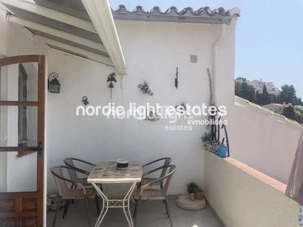 Apartment for sale in Avda Pescia - Ctra de Frigiliana, Nerja photo 1