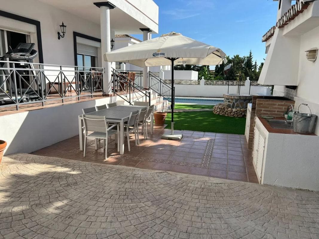 Sale of independent chalet in Calle austria s/n, Marbella
photo 5