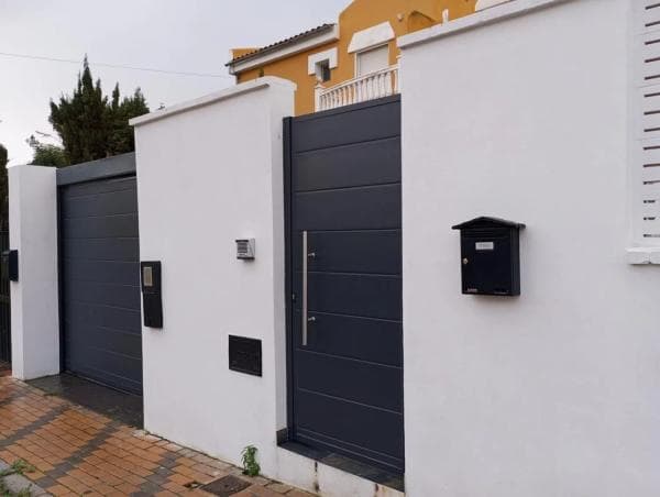 Коттедж на продажу в Calle el Chopo, Alhaurín de la Torre photo 1