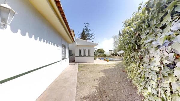 Detached villa for sale in Calle Pajarete, 123, Alhaurín de la Torre thumbnail 2