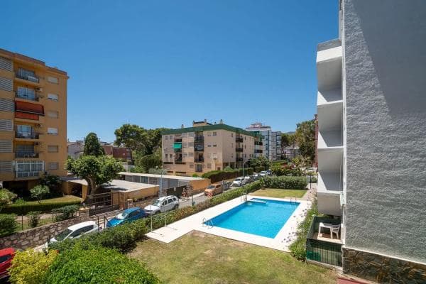 Apartment for sale in Barrio Loma de los Riscos, Torremolinos photo 1