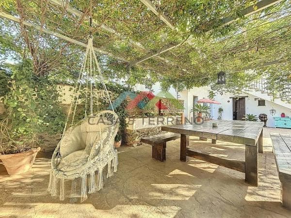 Коттедж на продажу в Camino Algarrobo - Las Arenas, Vélez-Malaga photo 1