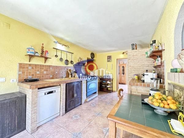 Коттедж на продажу в , Benajarafe photo 3