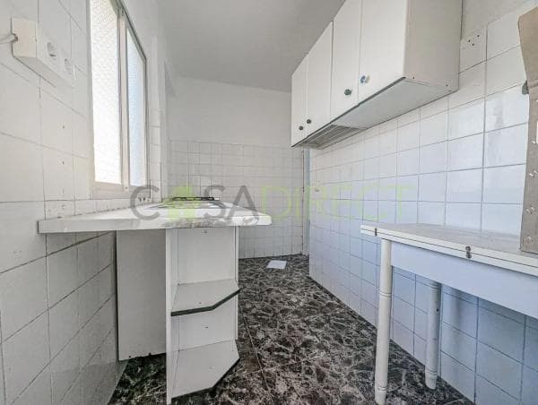 Продажа квартиры в Calle General González Alba, Vélez-Malaga thumbnail 2
