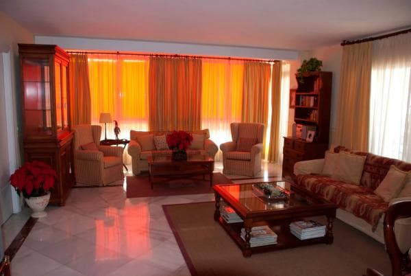 Piso en venta en Avenida Ricardo Soriano, 28, Marbella photo 1
