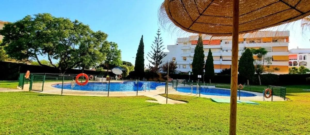 Sale of apartment in Avenida de la Paz, Benalmádena
photo 2