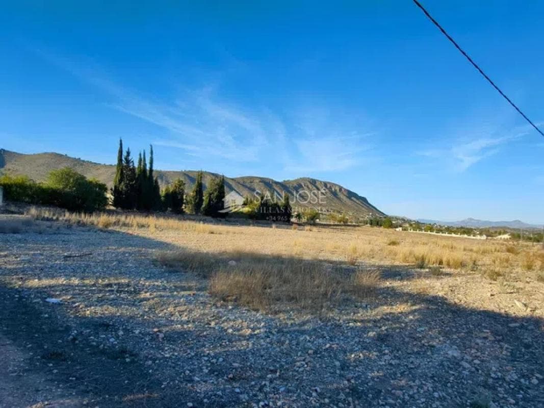 Terreno en venta en Hondón de las Nieves, Alicante photo 2