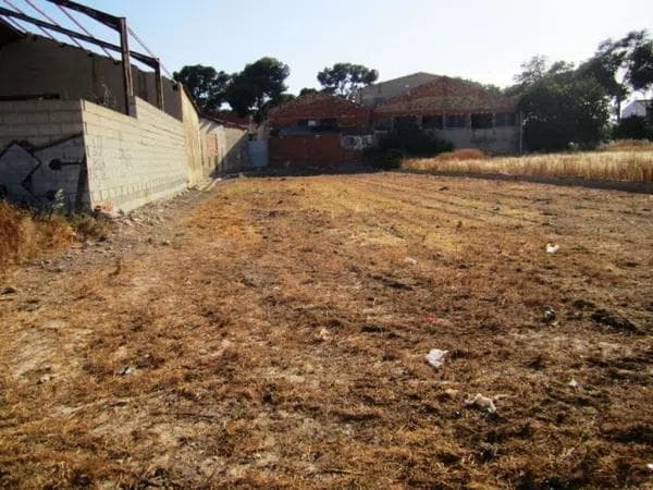 Terreno en Barrio El Castillo thumbnail 1