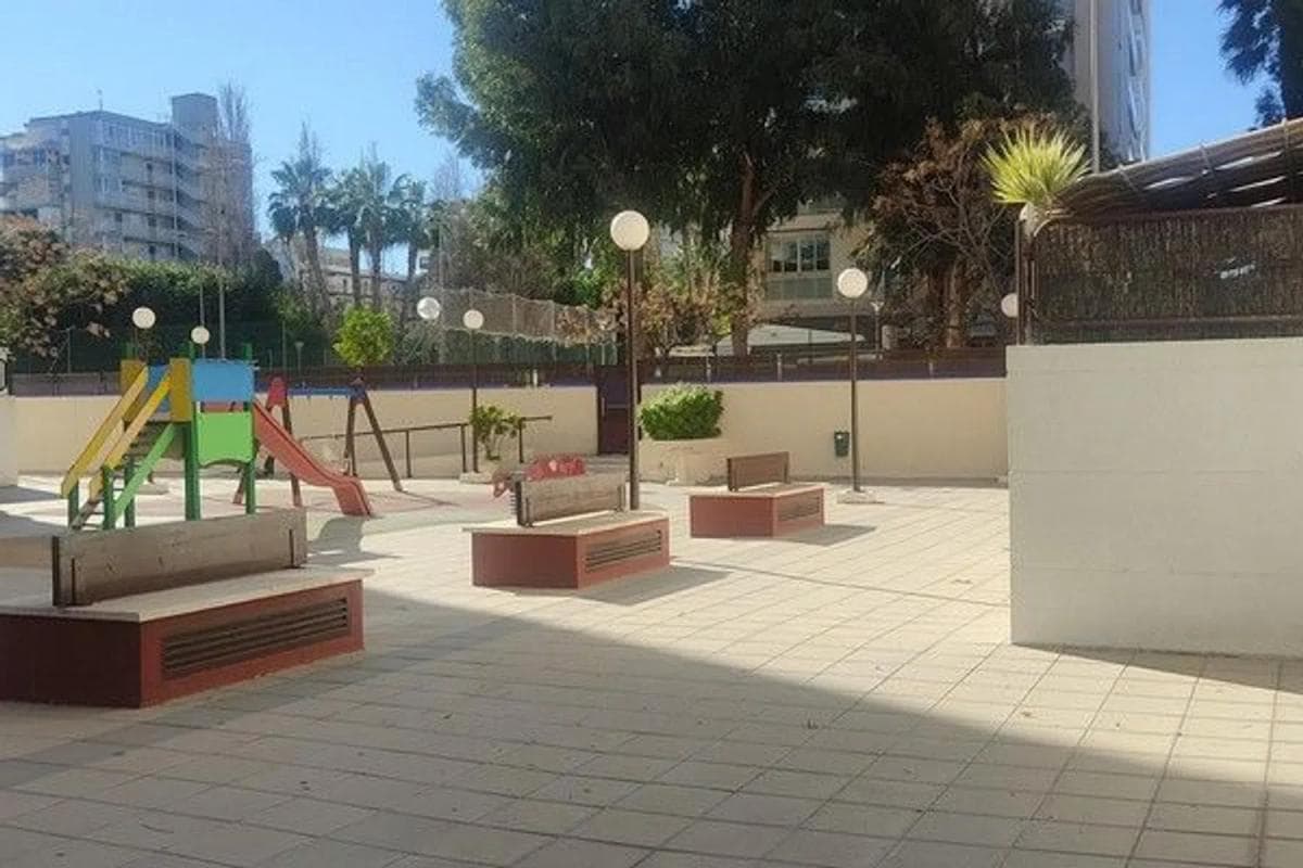 Venta de piso en Avenida Esportista Miriam Blasco, Alicante / Alacant
photo 4
