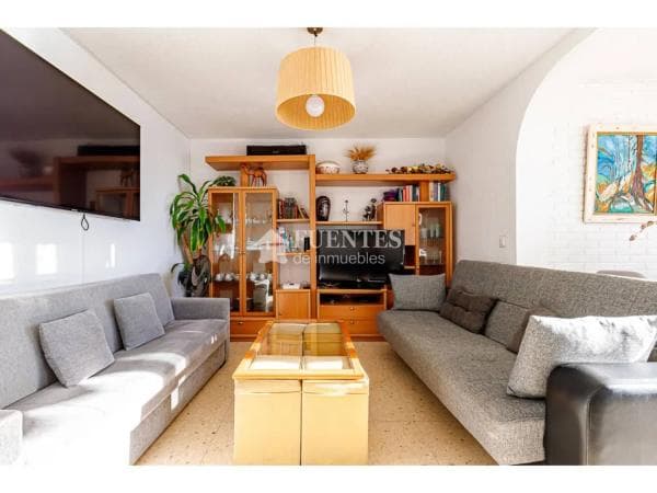 Piso en venta en Avenida de Villajoyosa, Alicante / Alacant photo 1