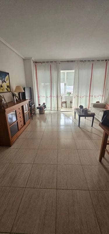 Venta de piso en Avenida Oviedo s/n, Alicante / Alacant
photo 3