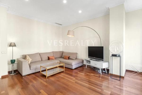 Piso en venta en Calle Girona, Alicante / Alacant thumbnail 2