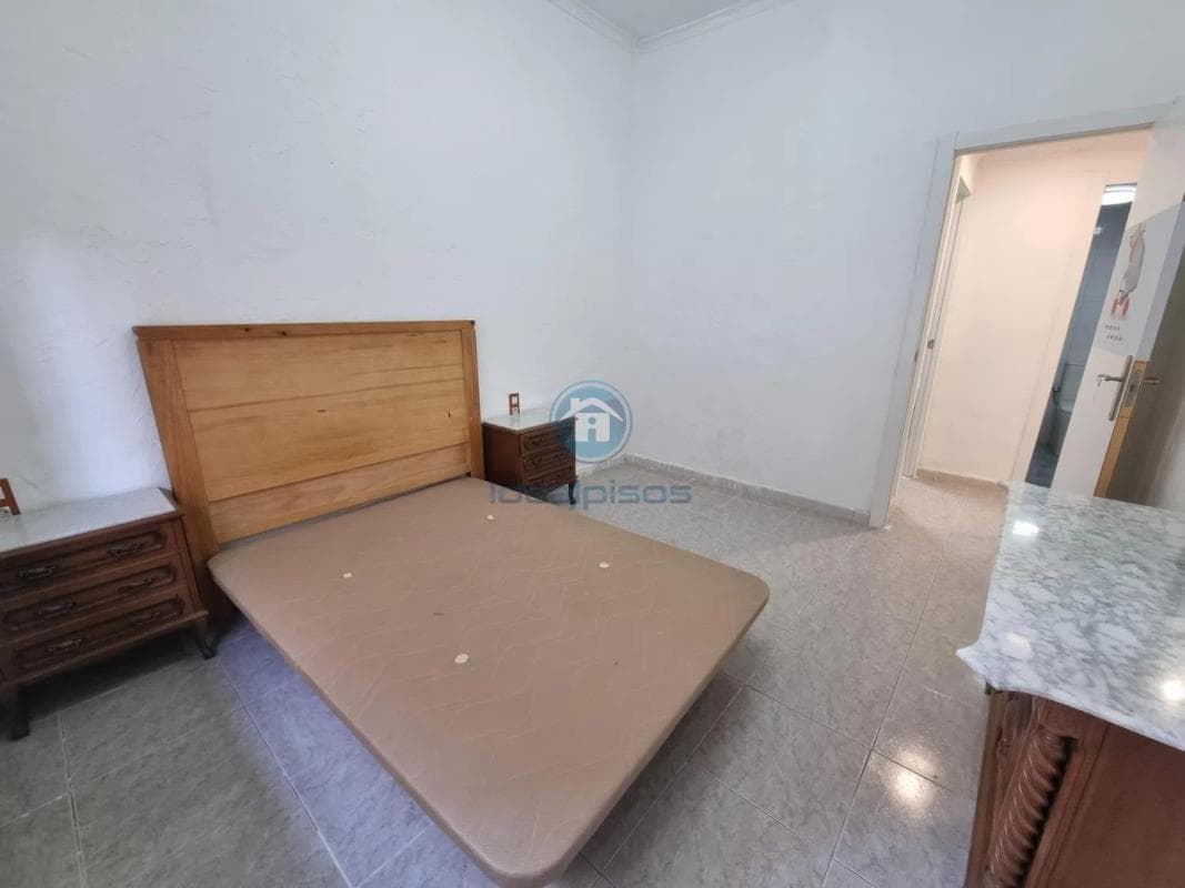 Venta de piso en Calle Lira, Alicante / Alacant
photo 3