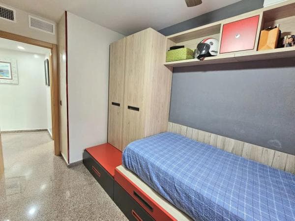 Piso en venta en Calle Pintor Otilio Serrano, Alicante / Alacant photo 1