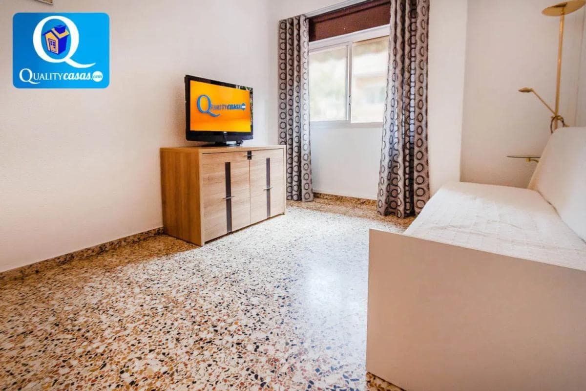 Venta de piso en Barrio Centro Tradicional, Alicante / Alacant
photo 3