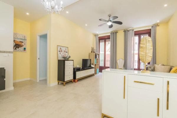 Piso en venta en Barrio Centro Tradicional, Alicante / Alacant thumbnail 2