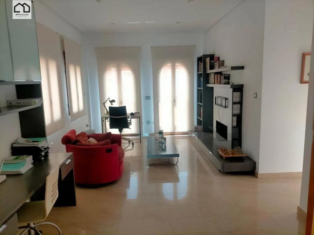Propiedades en venta y alquiler en España photo 5